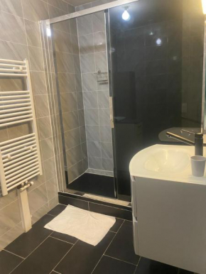 appartement à côté du stade Arena La Défense Paris